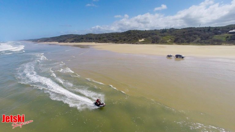 Video: Jetskishop.com Fraser Island Adventure (Gallery)
