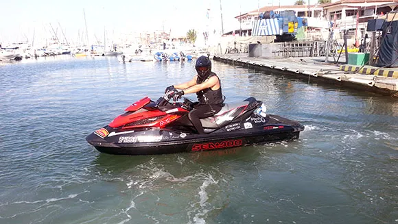Video: Finnish Rider Sets World's Record For Longest Open Ocean