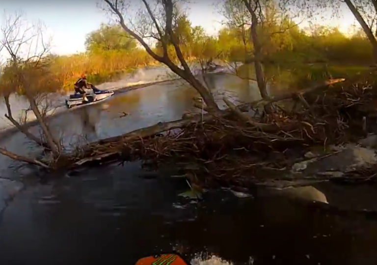 Video: Charging The Trees In a Flooded River On Vintage Kawis