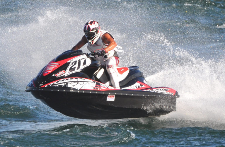 Nicolas Rius Joins RIVA Racing For 2017 AquaX Season; Partners With Cyrille Lemoine For Hahn 300