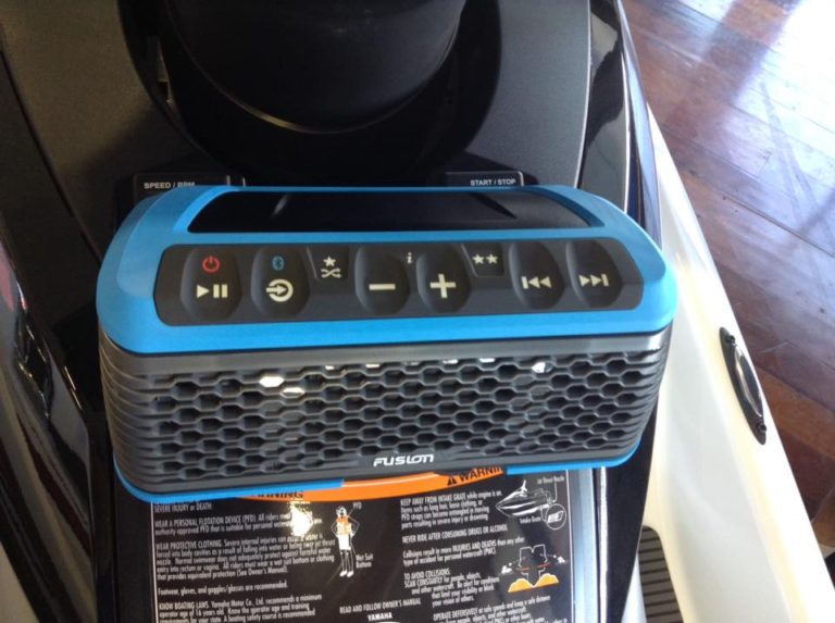 Video: Easy-to-Install Fusion Stereo Active Gives Your PWC Big Stereo Sound