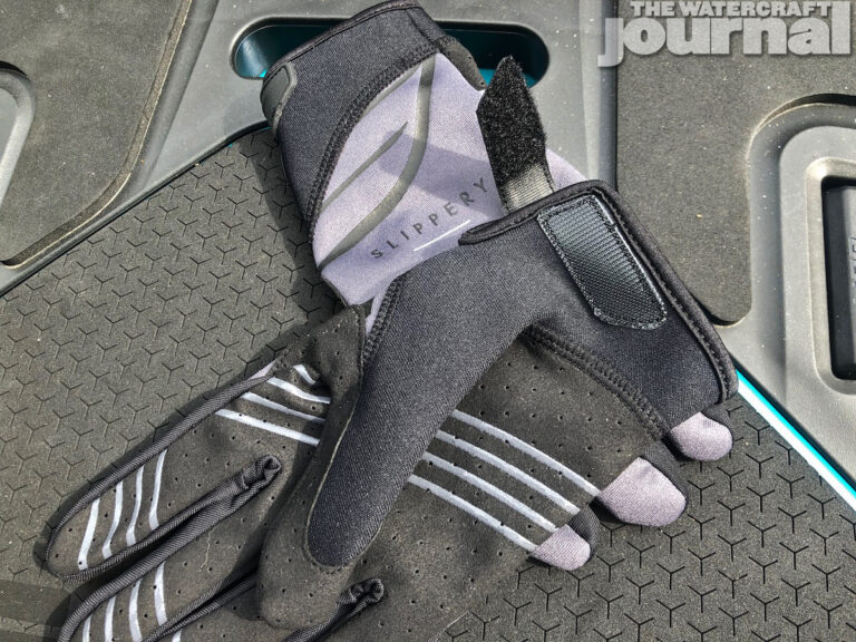 Real Review: Slippery Wetsuits’ Circuit Charcoal Glove