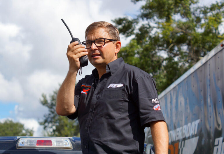 Powerboat P1 Extends Partnership With Icom
