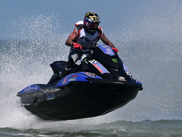 Video: Follow Dustin Farthing & Sons As They Charge 2023 Race Season