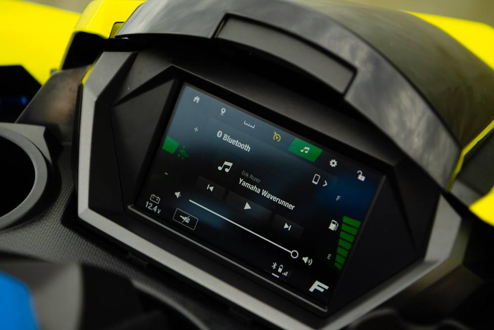 Yamaha-Connext-Infotainment-3827771134