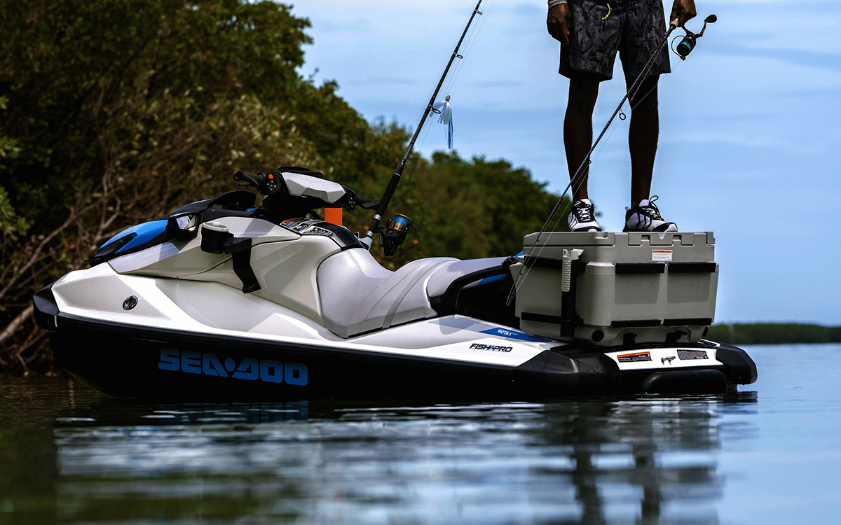 097832_2022_brp_Motomarine_FISH_PRO_SCOUT