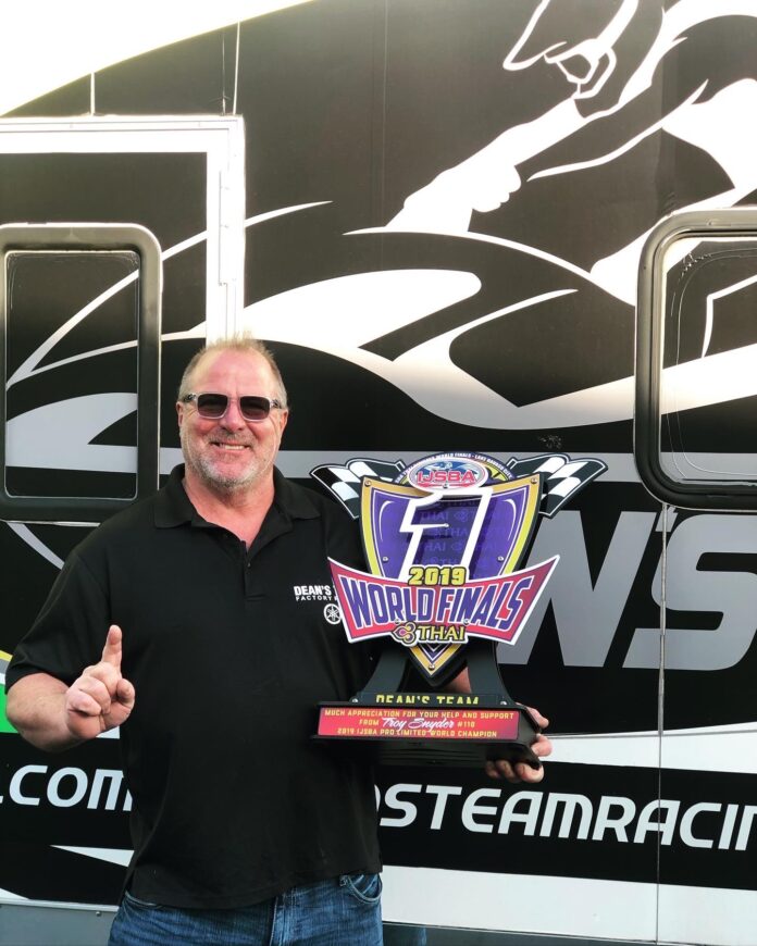 91673119_17492951618582_r