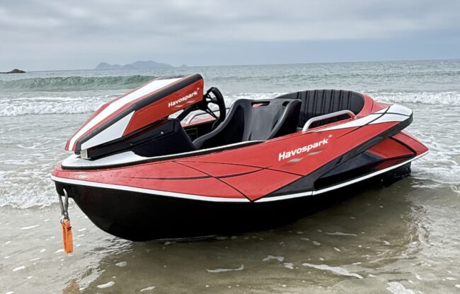 Portable Electric Mini Jet Boats Skip the Ramp and Trailer Hassle - The ...